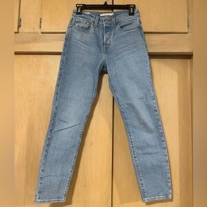 Levi’s Wedgie Jeans